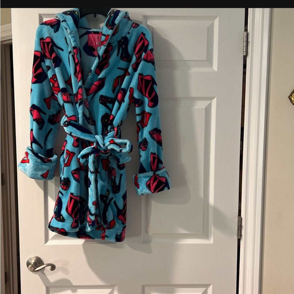 Steve Madden Short Robe